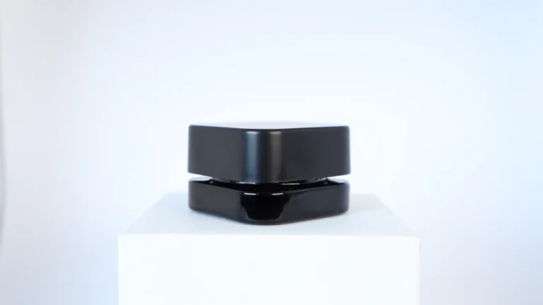 omni square with lid